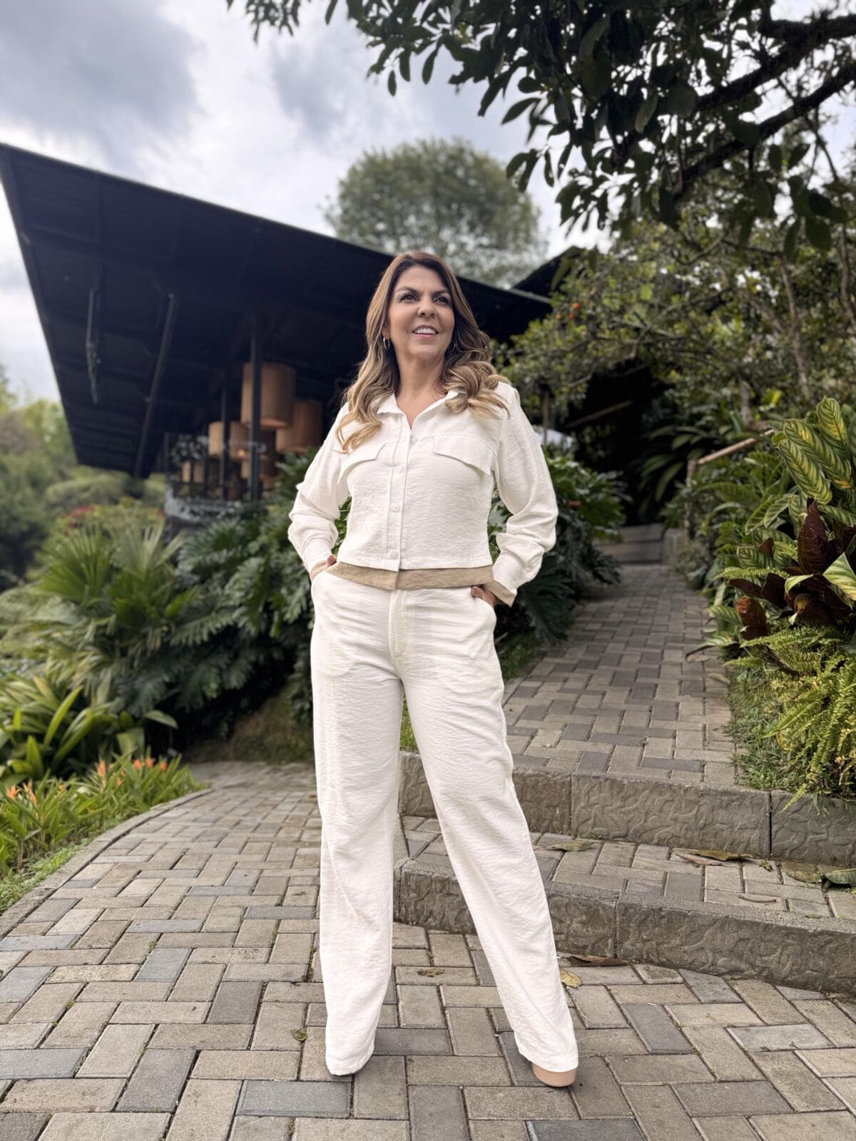 Set Pantalón-Blusa - Image 1