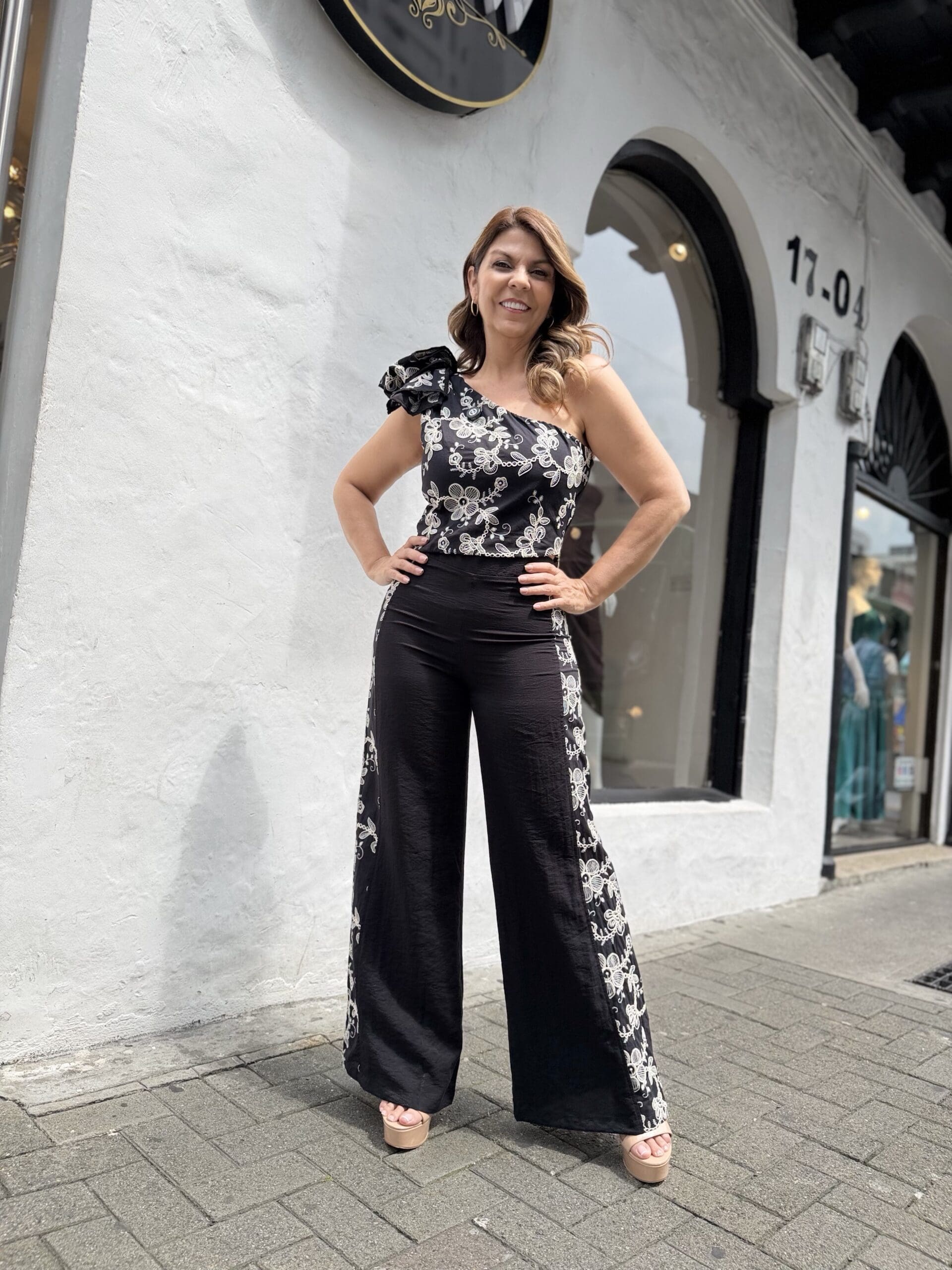 IMG_4151 (2) Set Pantalón-Blusa - Image 1