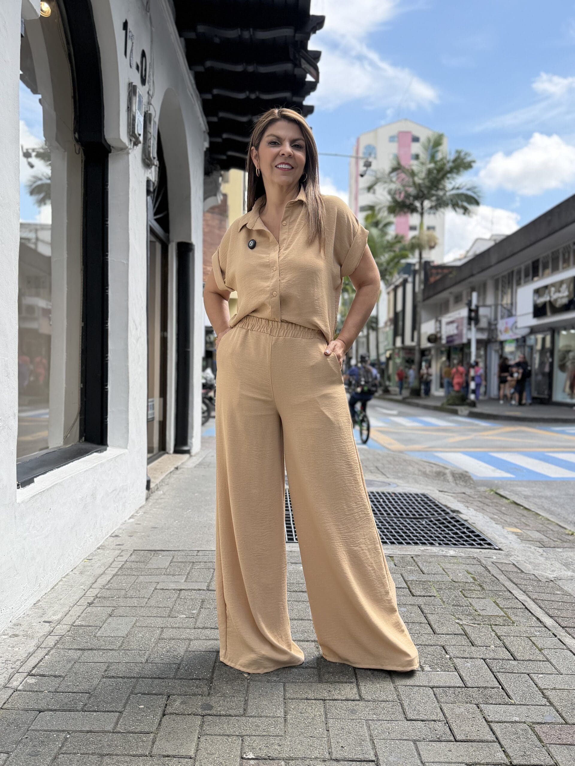 IMG_6950 Set Pantalón-Blusa - Image 1